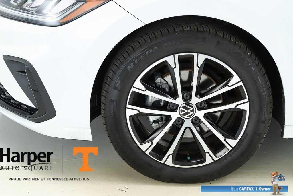 Used 2025 Volkswagen Jetta Sport image 5
