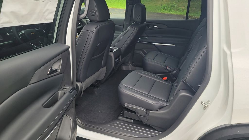 New 2026 Chevrolet Traverse LT w/ Driver Confidence Package image 25