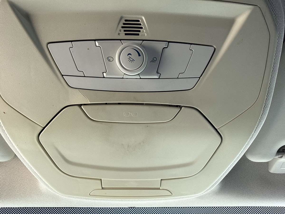 Used 2013 Ford Focus SE FWD image 34