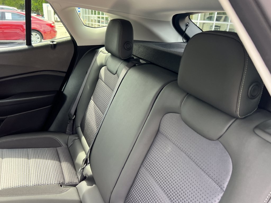 Used 2024 Chevrolet Trax LT w/ Driver Confidence Package FWD image 14