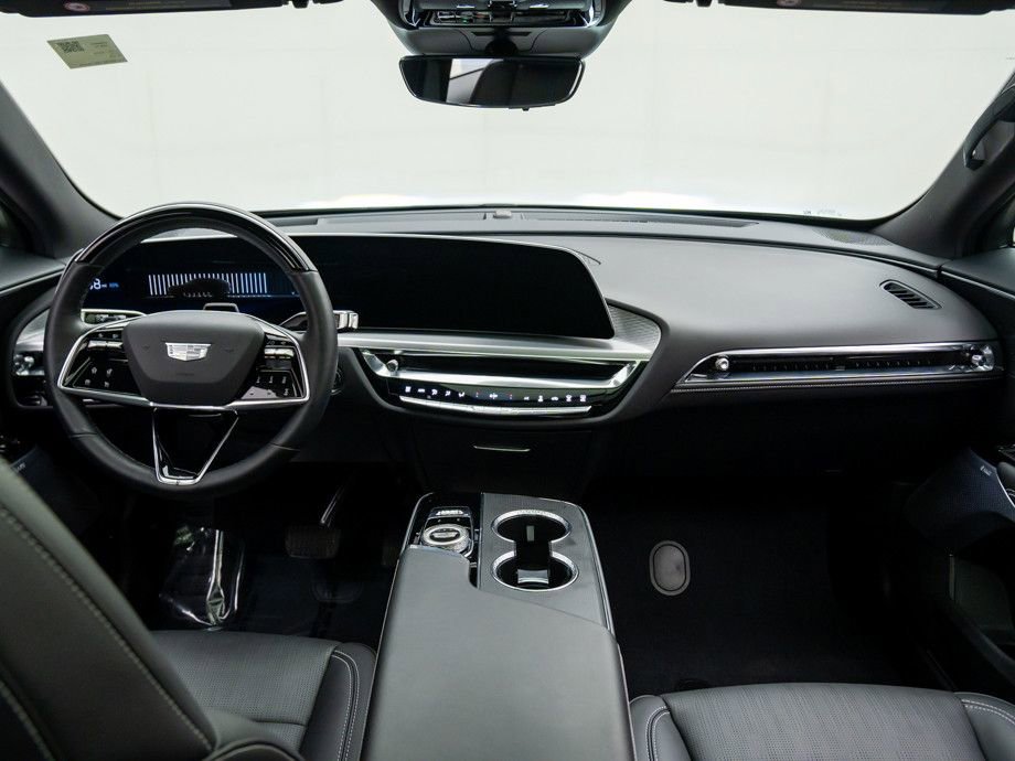 Certified 2024 Cadillac Lyriq Luxury w/ LPO, Floor Liner Package image 12