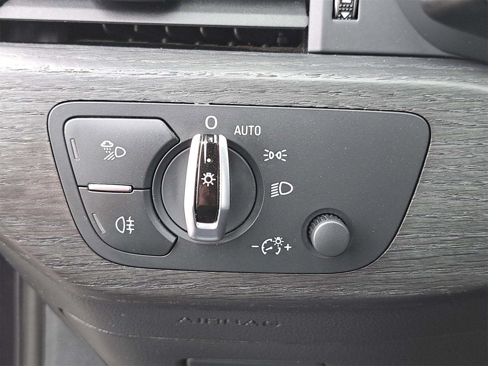 Used 2017 Audi A4 2.0T Ultra Premium image 27