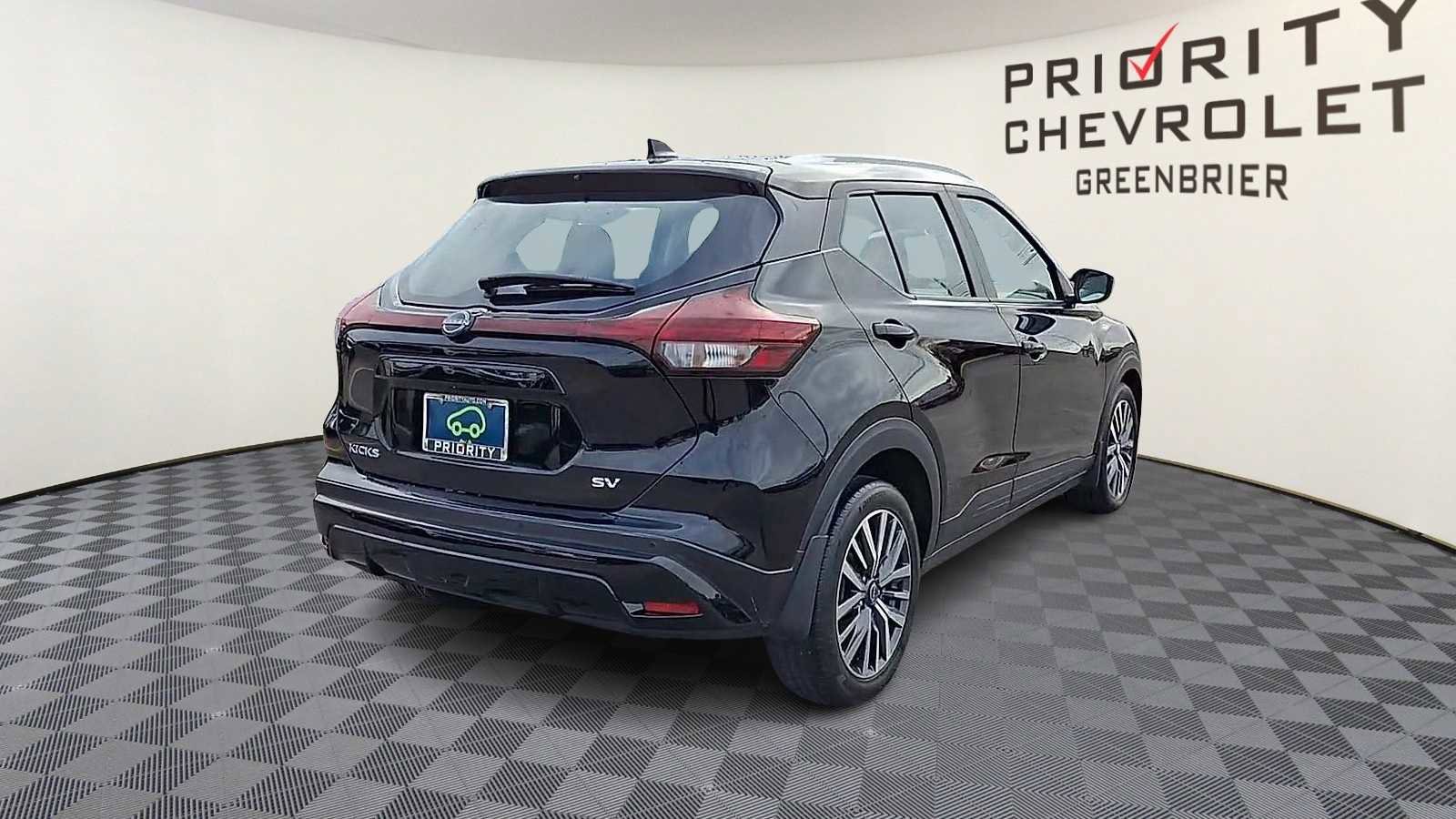 Used 2024 Nissan Kicks SV image 8