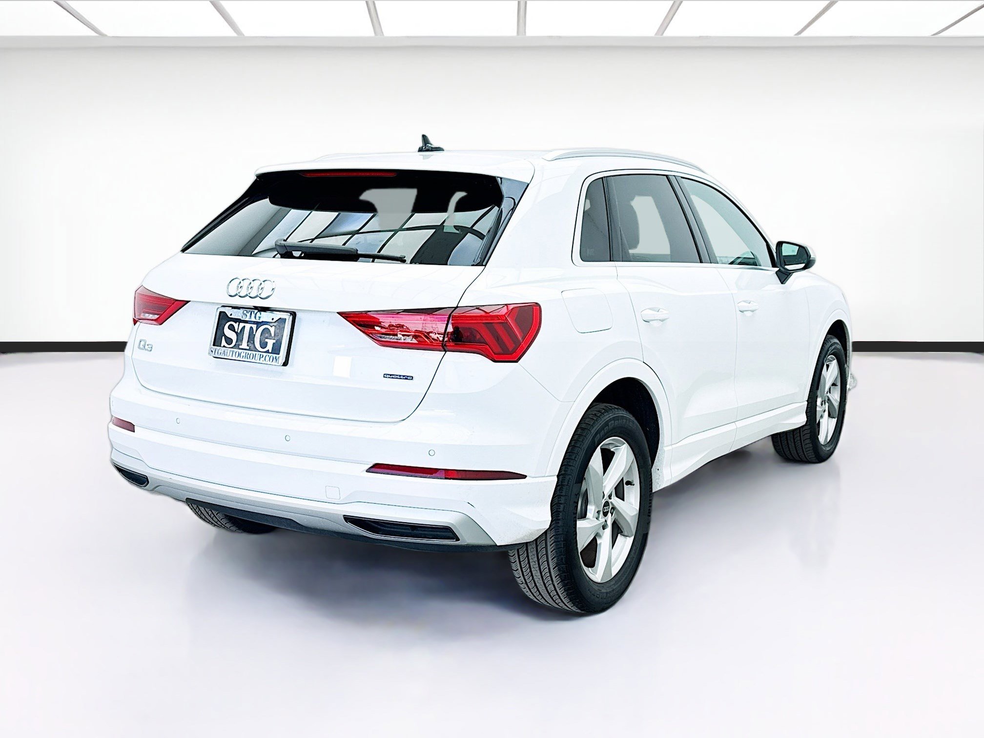 Used 2021 Audi Q3 2.0T Premium w/ Convenience Package image 4