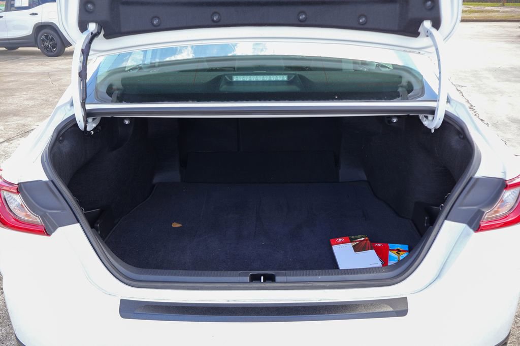 Used 2025 Toyota Camry LE w/ Convenience Package image 24