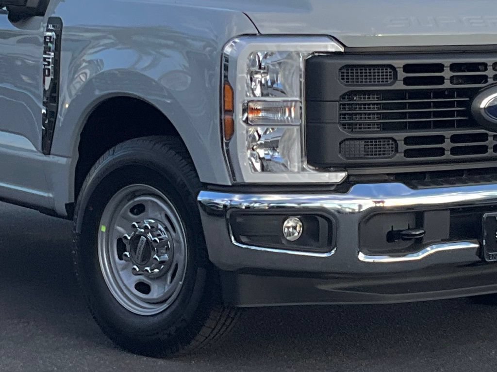 New 2026 Ford F250 XL w/ 360-Degree Camera Package RWD image 5
