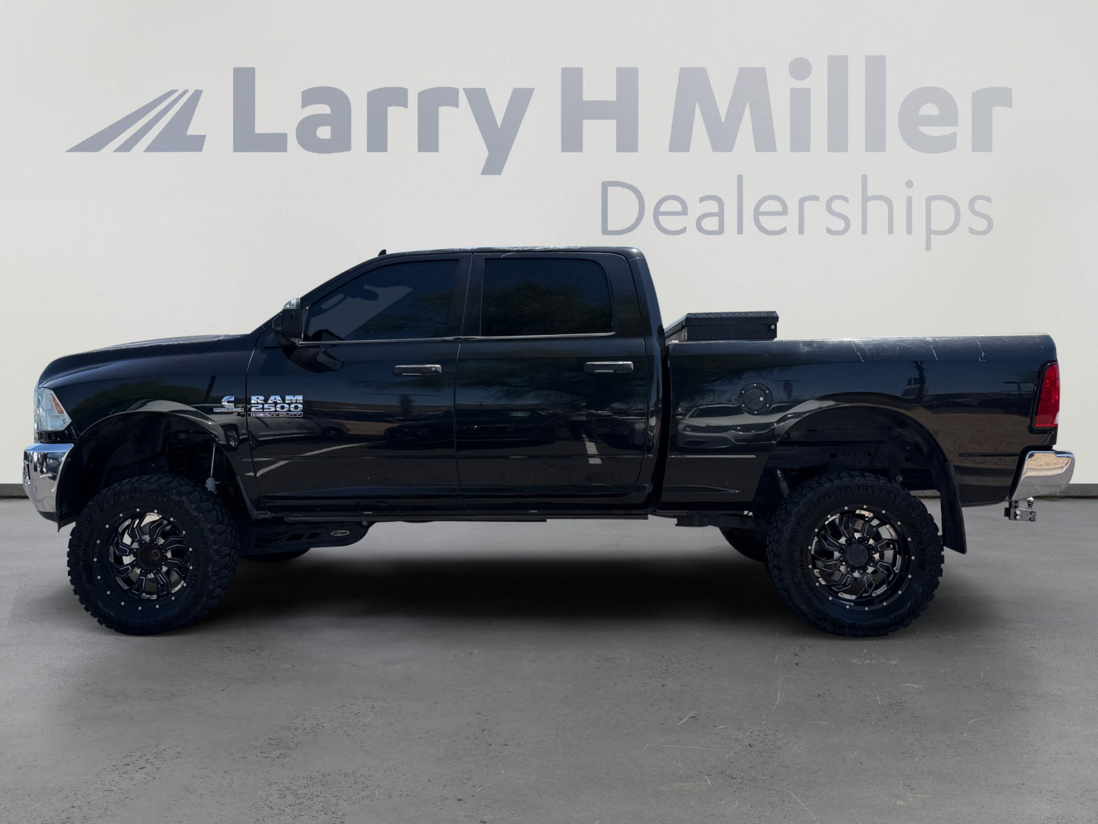 Used 2016 RAM 2500 Big Horn AWD/4WD image 2