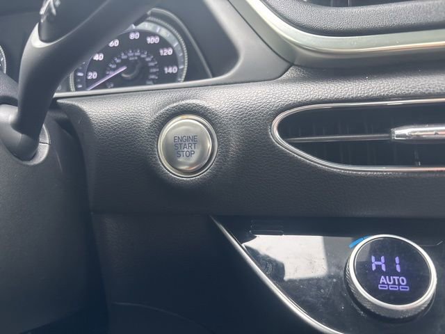 Used 2023 Hyundai Sonata SEL image 27