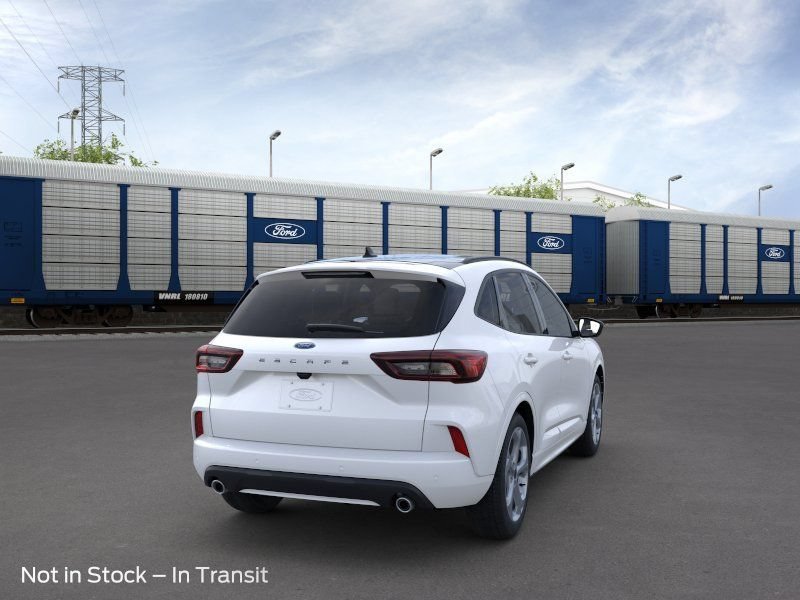 New 2023 Ford Escape ST-Line w/ Tech Pack #1 AWD/4WD image 8