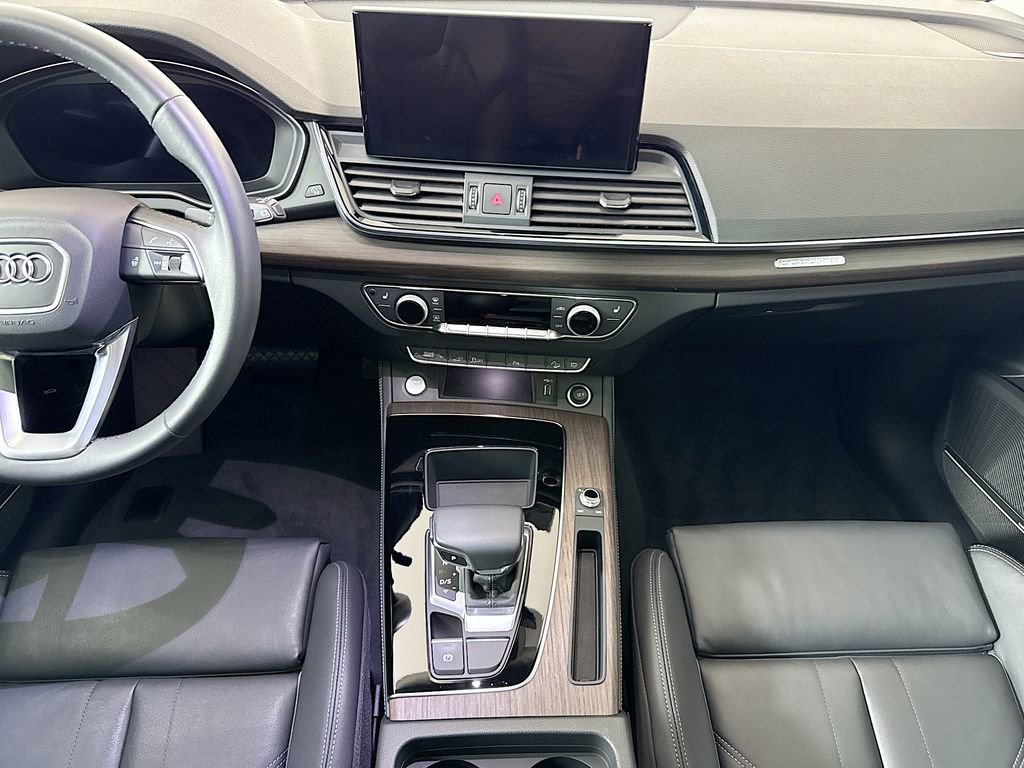Used 2023 Audi Q5 e Premium Plus w/ Premium Plus Package image 14