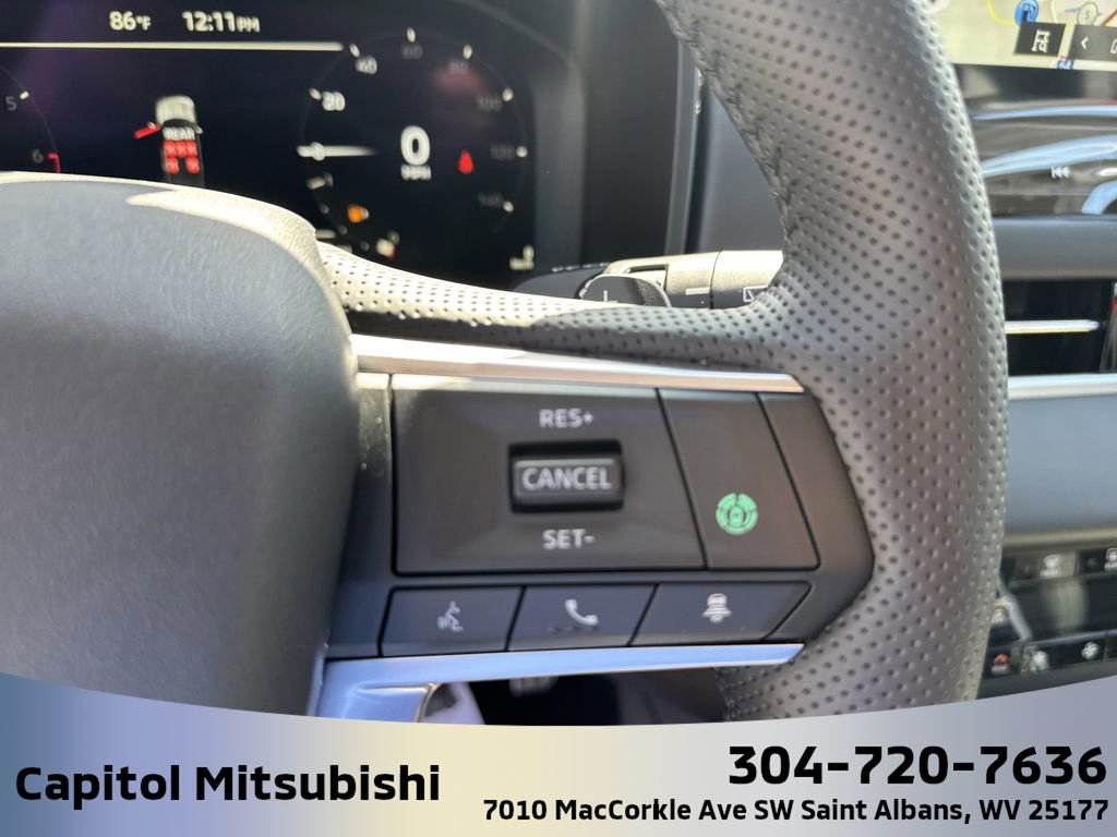 New 2025 Mitsubishi Outlander SEL image 22