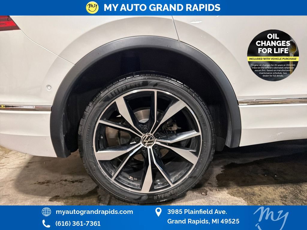 Used 2023 Volkswagen Tiguan SEL R-Line AWD/4WD image 33