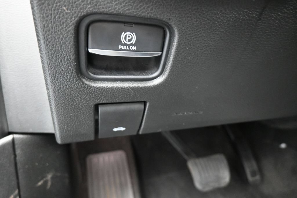 Used 2022 Jeep Grand Cherokee L Laredo RWD image 13