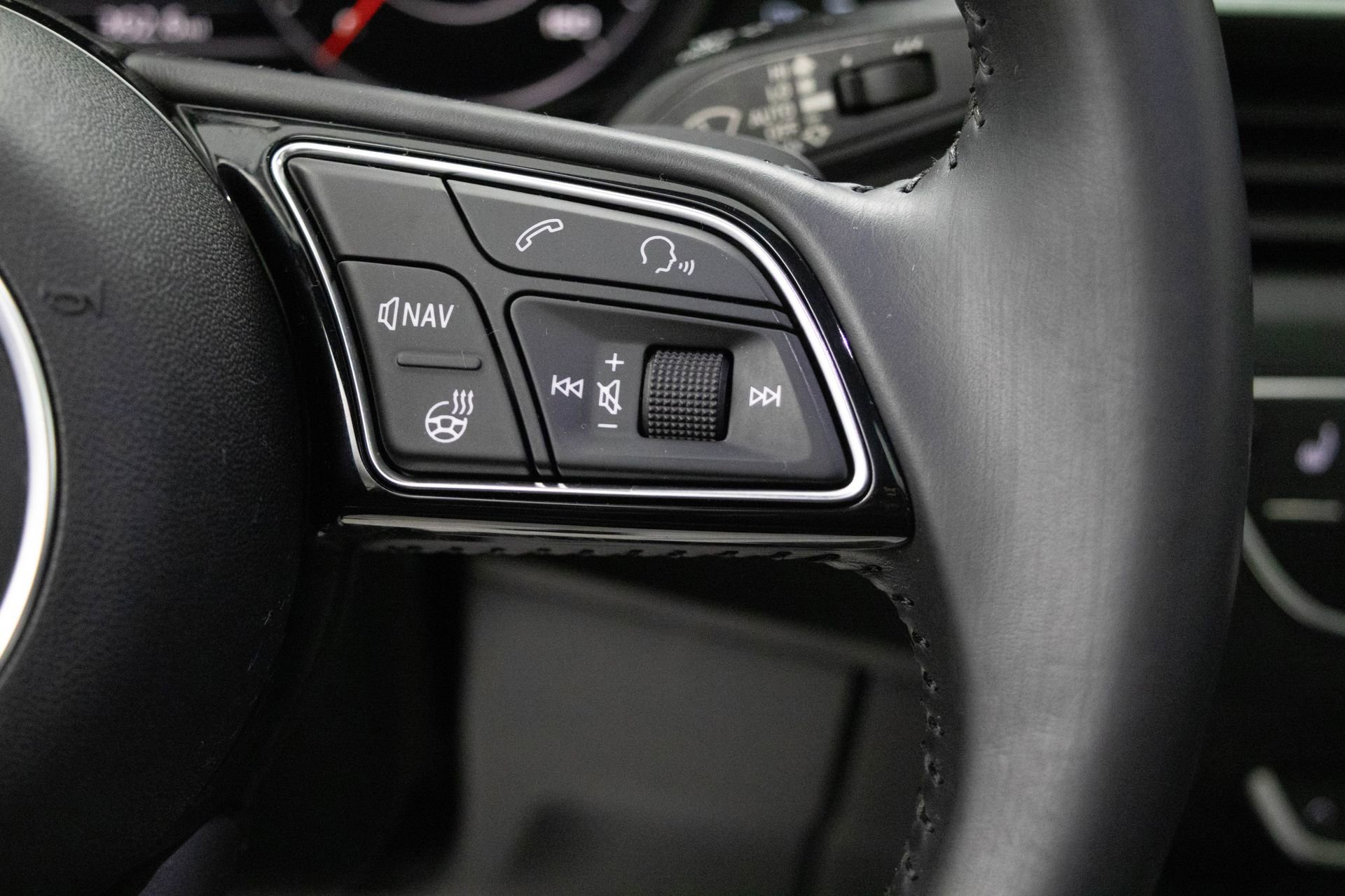 Used 2017 Audi A4 2.0T Premium Plus w/ Premium Plus Package image 24