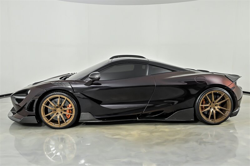 Used 2018 McLaren 720S RWD image 12