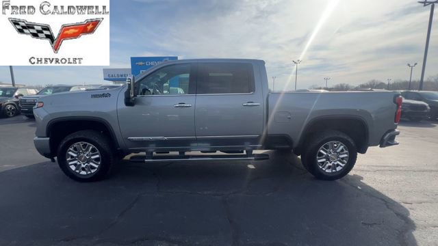 Used 2024 Chevrolet Silverado 2500 High Country w/ Technology Package image 5