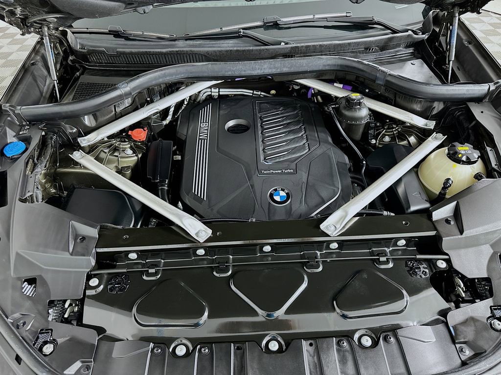 Certified 2023 BMW X6 xDrive40i w/ M Sport Package image 31