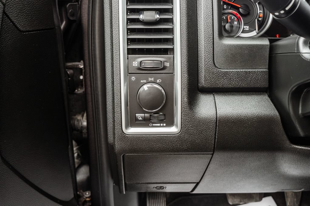 Used 2021 RAM 1500 Warlock AWD/4WD image 17