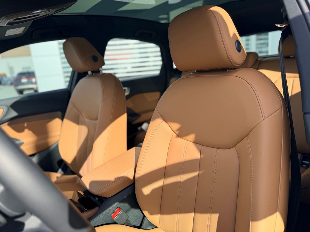 Used 2025 Audi A5 2.0T Premium Plus w/ Premium Plus image 11