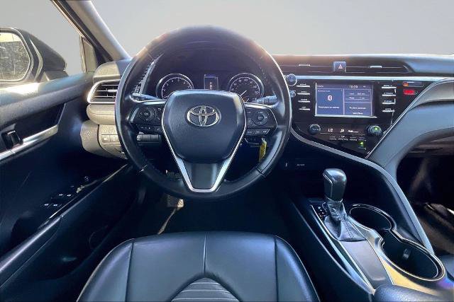 Used 2019 Toyota Camry SE FWD image 5