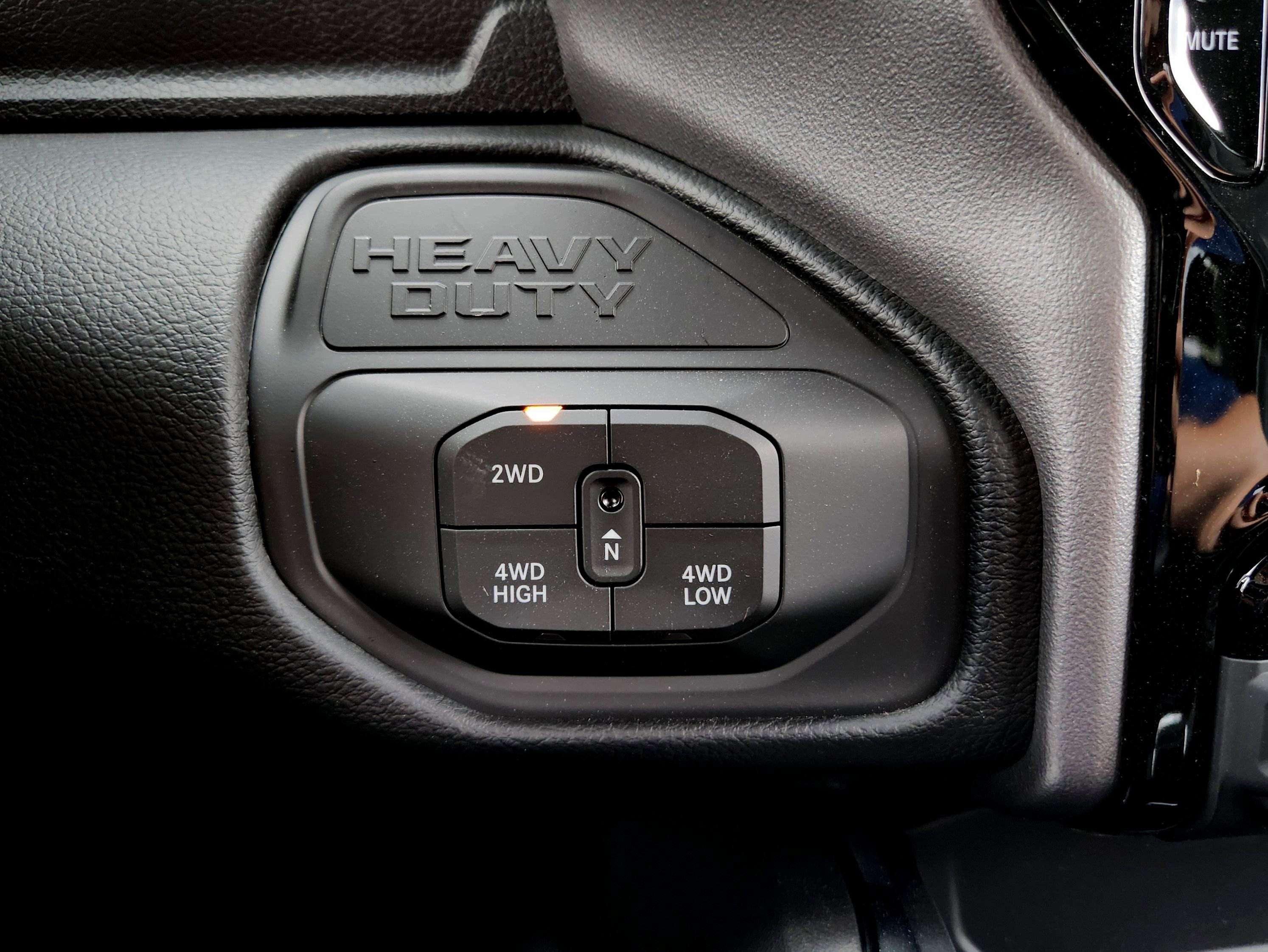 New 2026 RAM 4500 4x4 Crew Cab DRW w/ Laramie Trim Package image 25