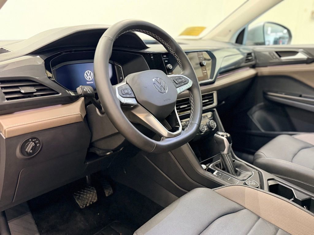 Used 2023 Volkswagen Taos SEL AWD/4WD image 13