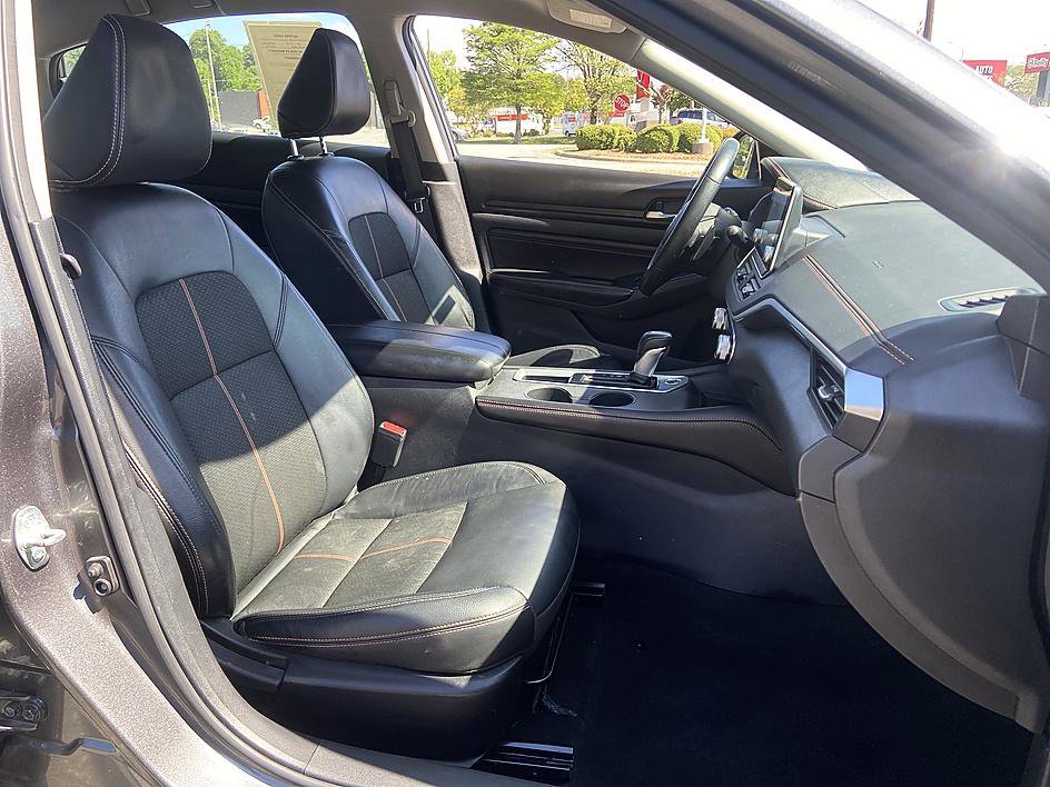 Used 2022 Nissan Altima 2.5 SR FWD image 16