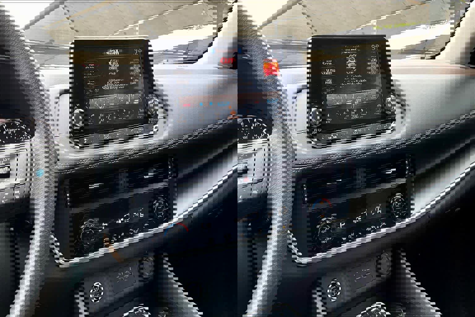 Certified 2023 Nissan Rogue SV FWD image 29