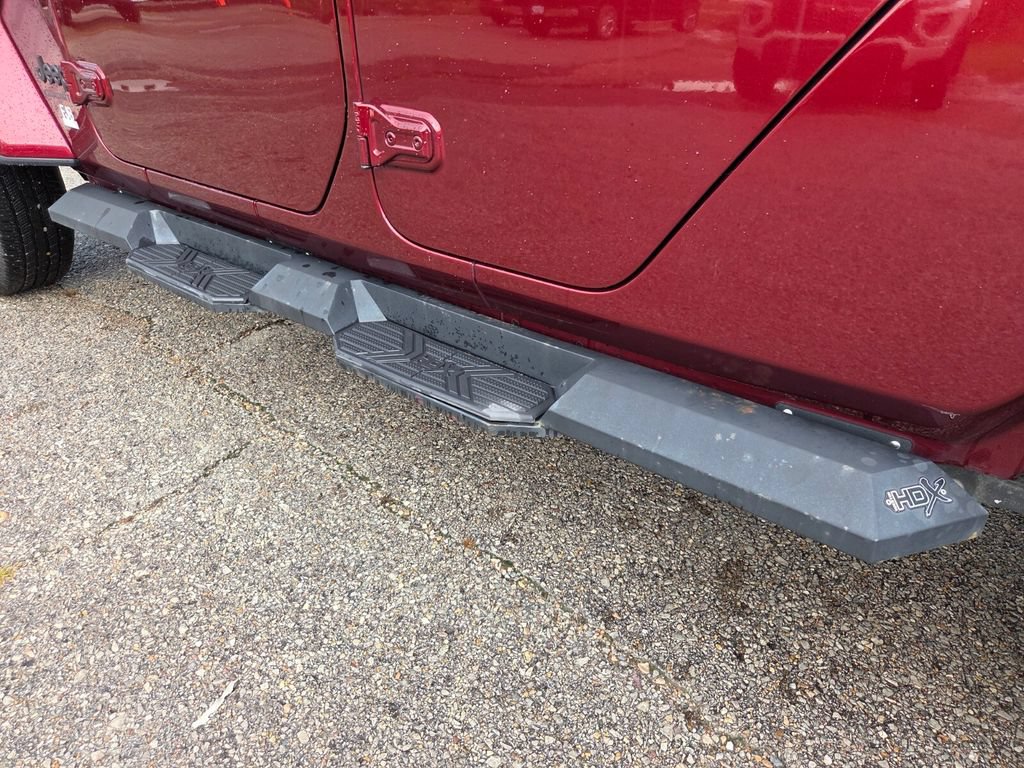 Used 2021 Jeep Gladiator Sport AWD/4WD image 10