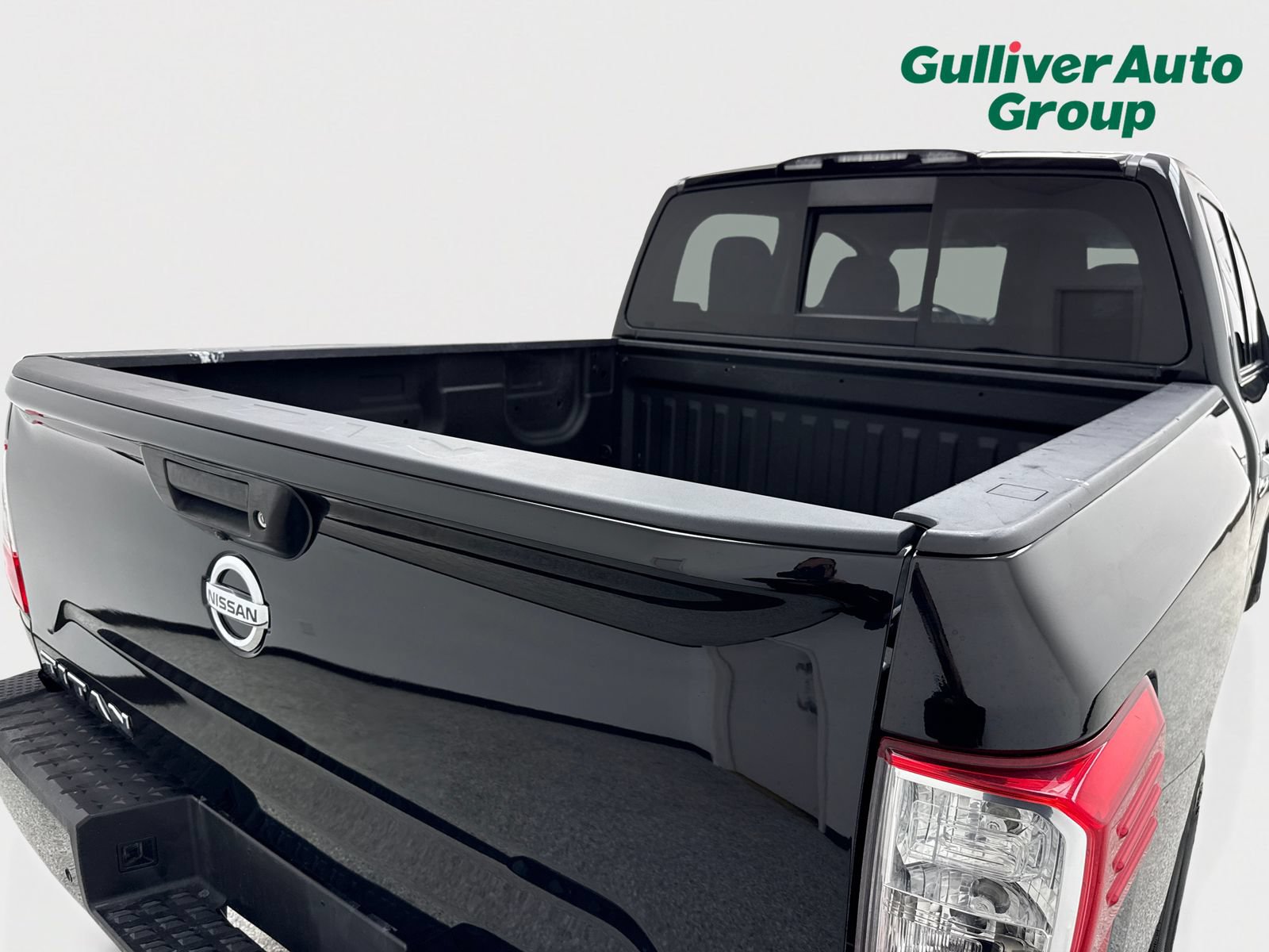 Used 2021 Nissan Titan SV w/ SV Convenience Package RWD image 48