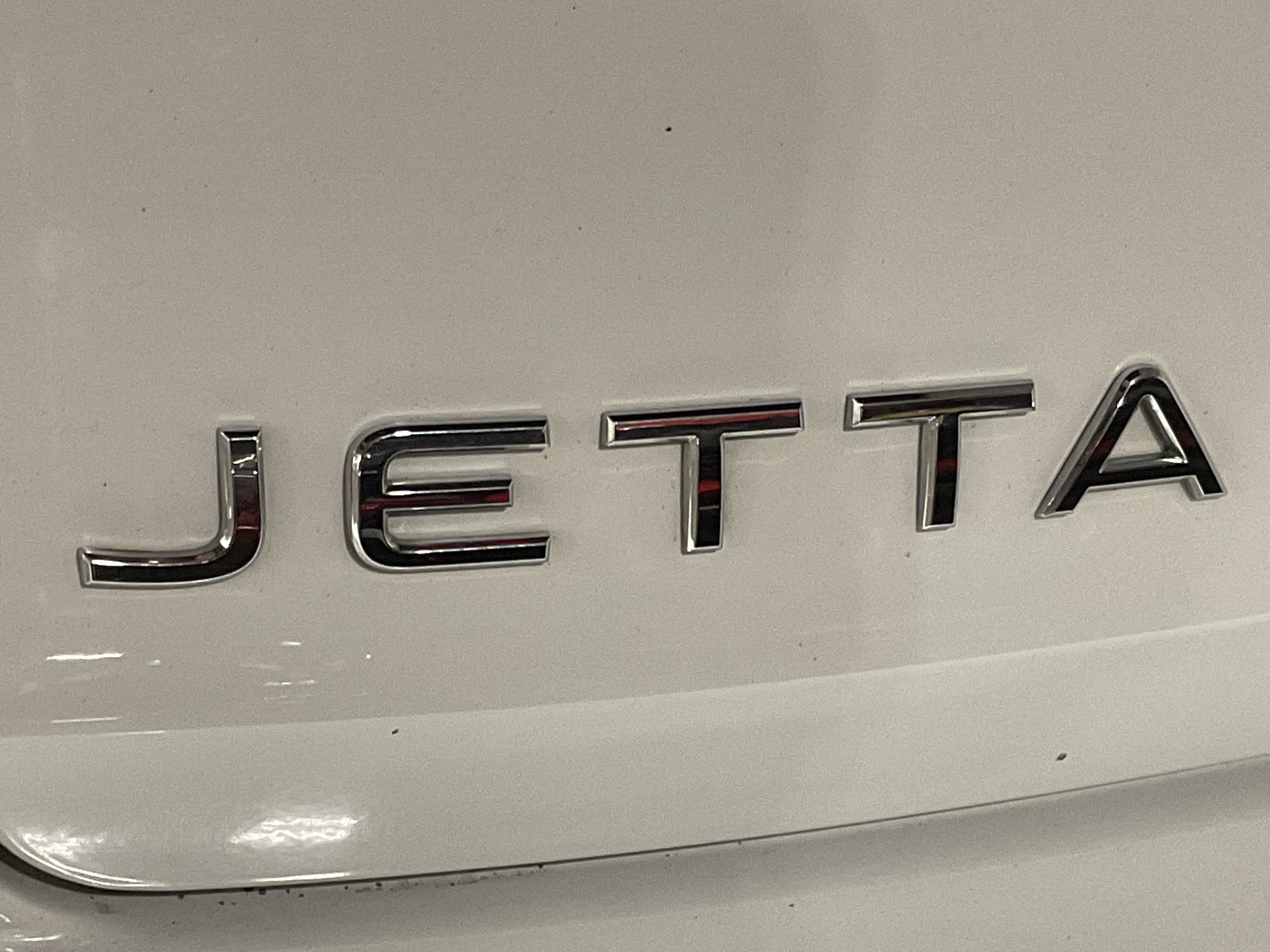 Used 2024 Volkswagen Jetta S FWD image 7
