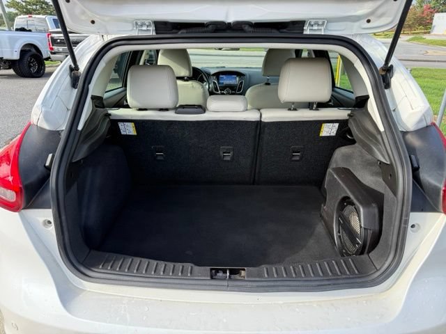 Used 2016 Ford Focus Titanium FWD image 12