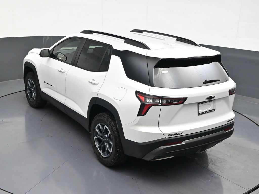 Used 2025 Chevrolet Equinox ACTIV w/ Safety and Technology Package FWD image 18