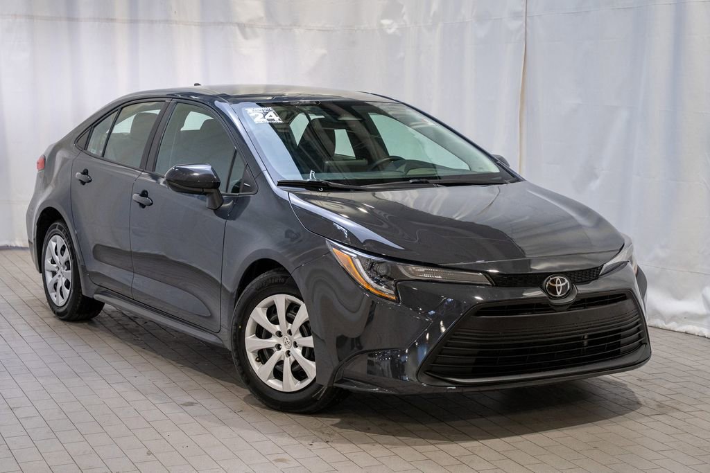 Used 2024 Toyota Corolla LE image 1