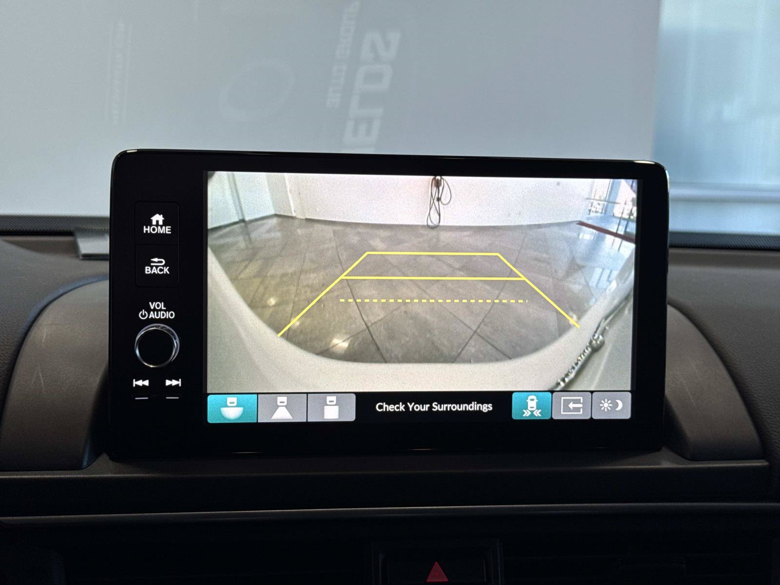 Used 2025 Honda Pilot Touring image 17