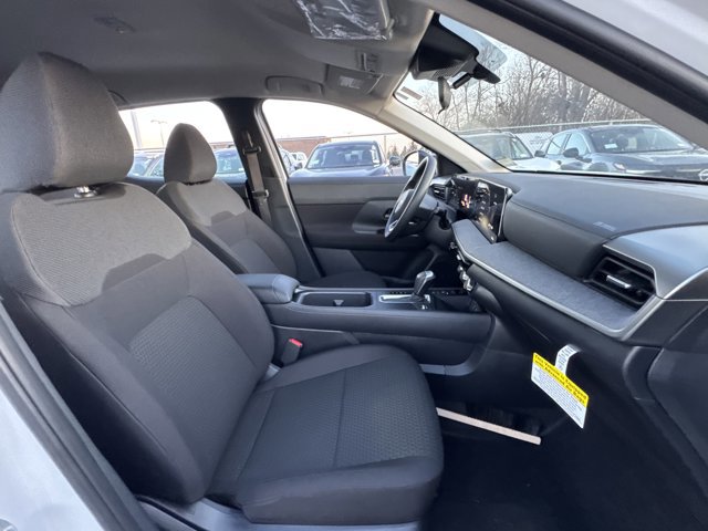 New 2026 Nissan Kicks S image 6