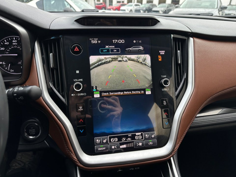 Used 2022 Subaru Outback Touring XT image 23