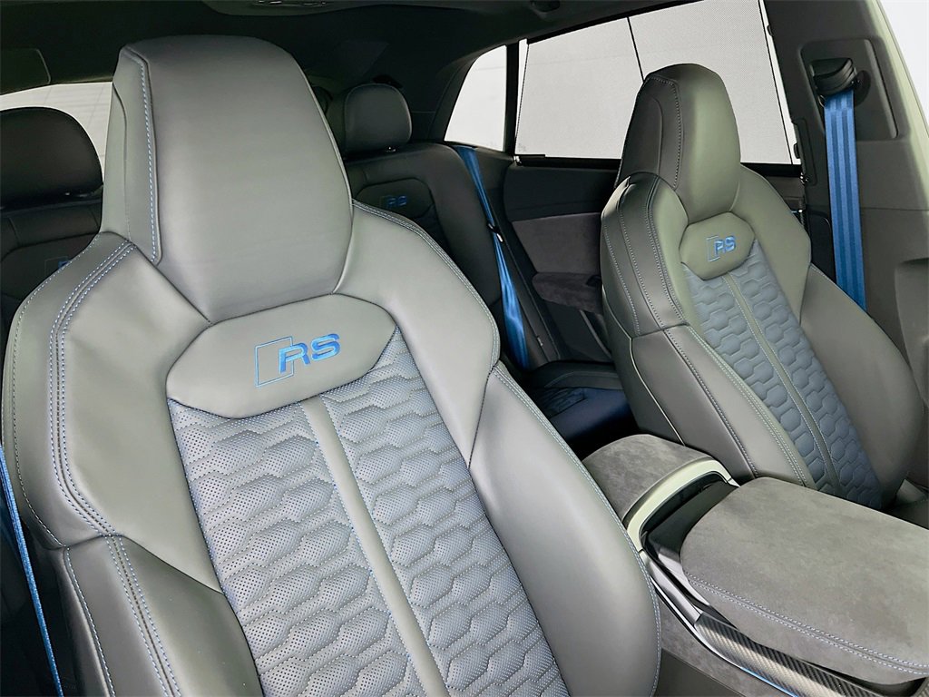 New 2026 Audi RS Q8 performance image 29