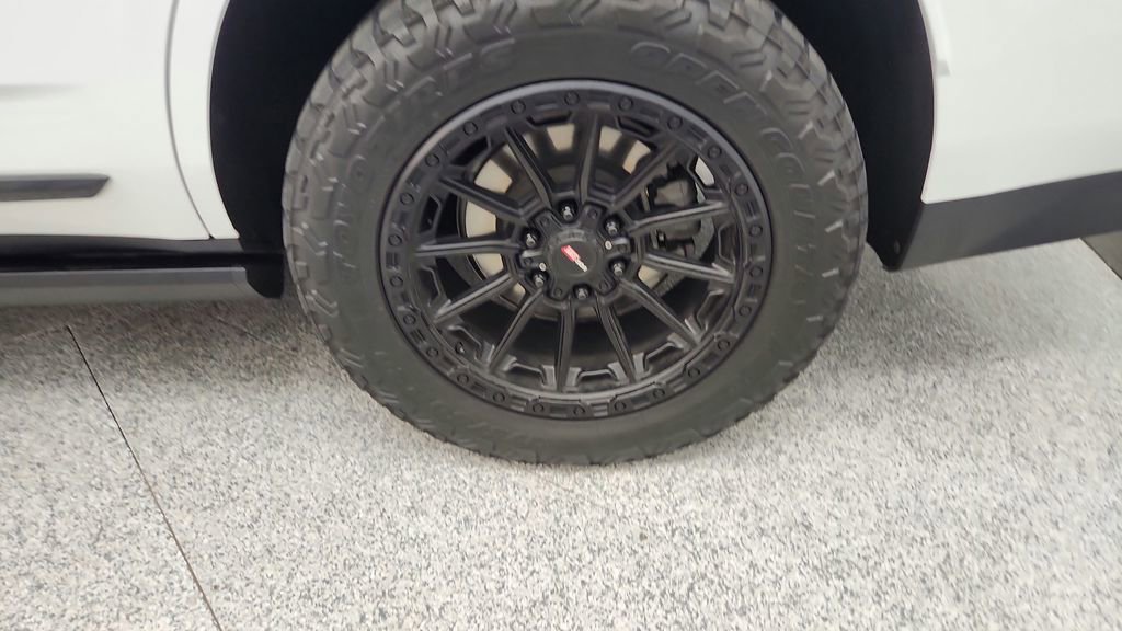 Used 2021 GMC Yukon Denali w/ Denali Ultimate Package image 38