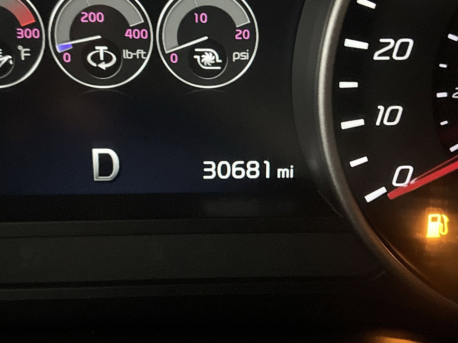 Used 2023 Kia Stinger GT2 w/ Red Interior Color Package image 17