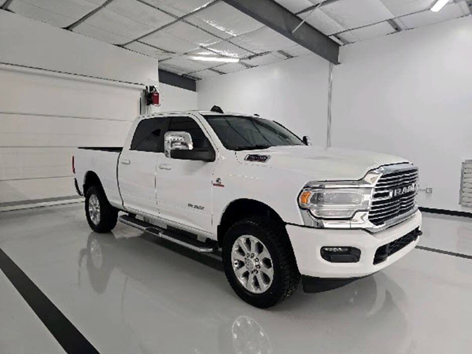 Used 2023 RAM 2500 Laramie AWD/4WD image 3