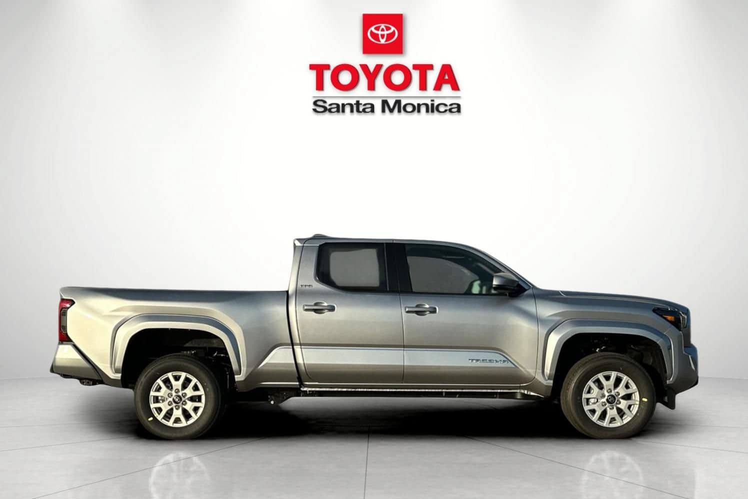 New 2026 Toyota Tacoma SR5 AWD/4WD image 2