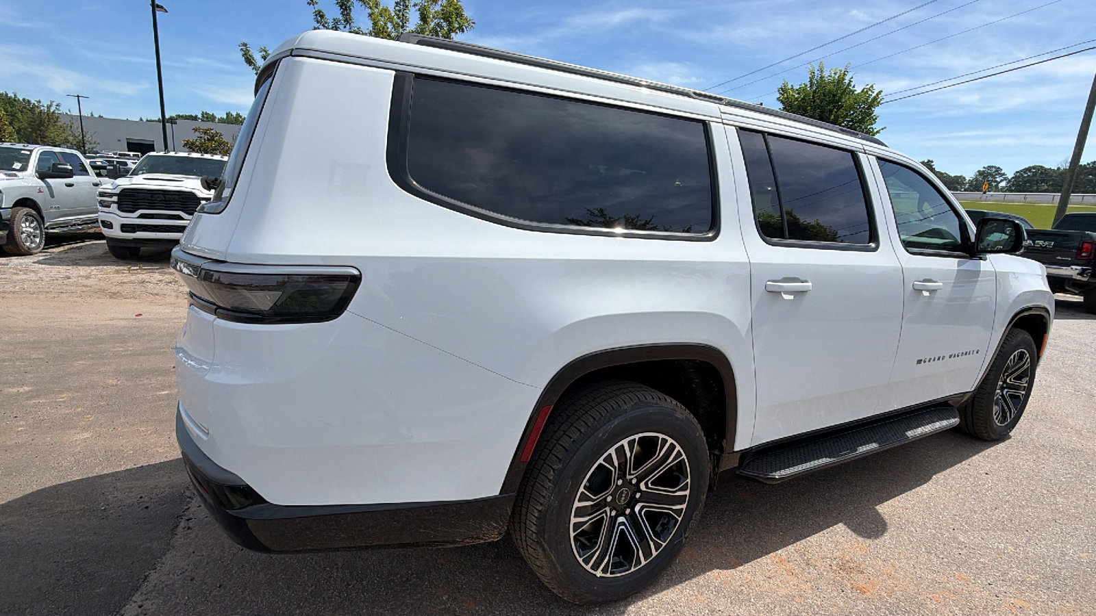 New 2026 Jeep Grand Wagoneer L 4WD image 8