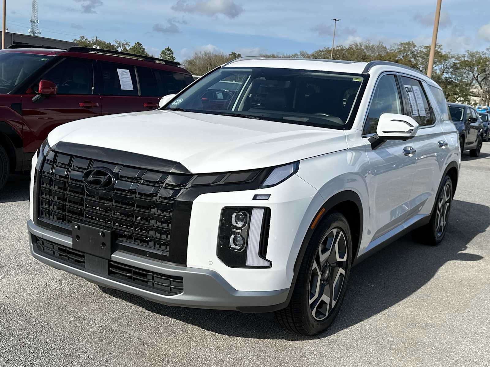 Used 2024 Hyundai Palisade Limited image 4