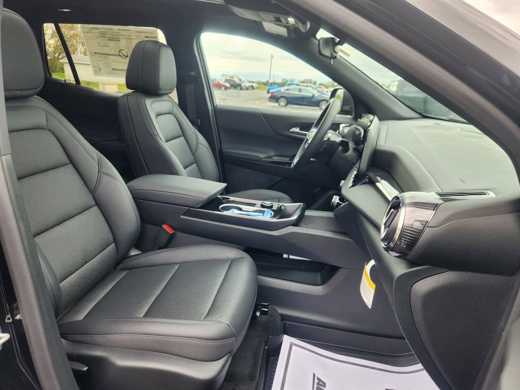 New 2026 Chevrolet Equinox LT w/ Convenience Package II FWD image 30