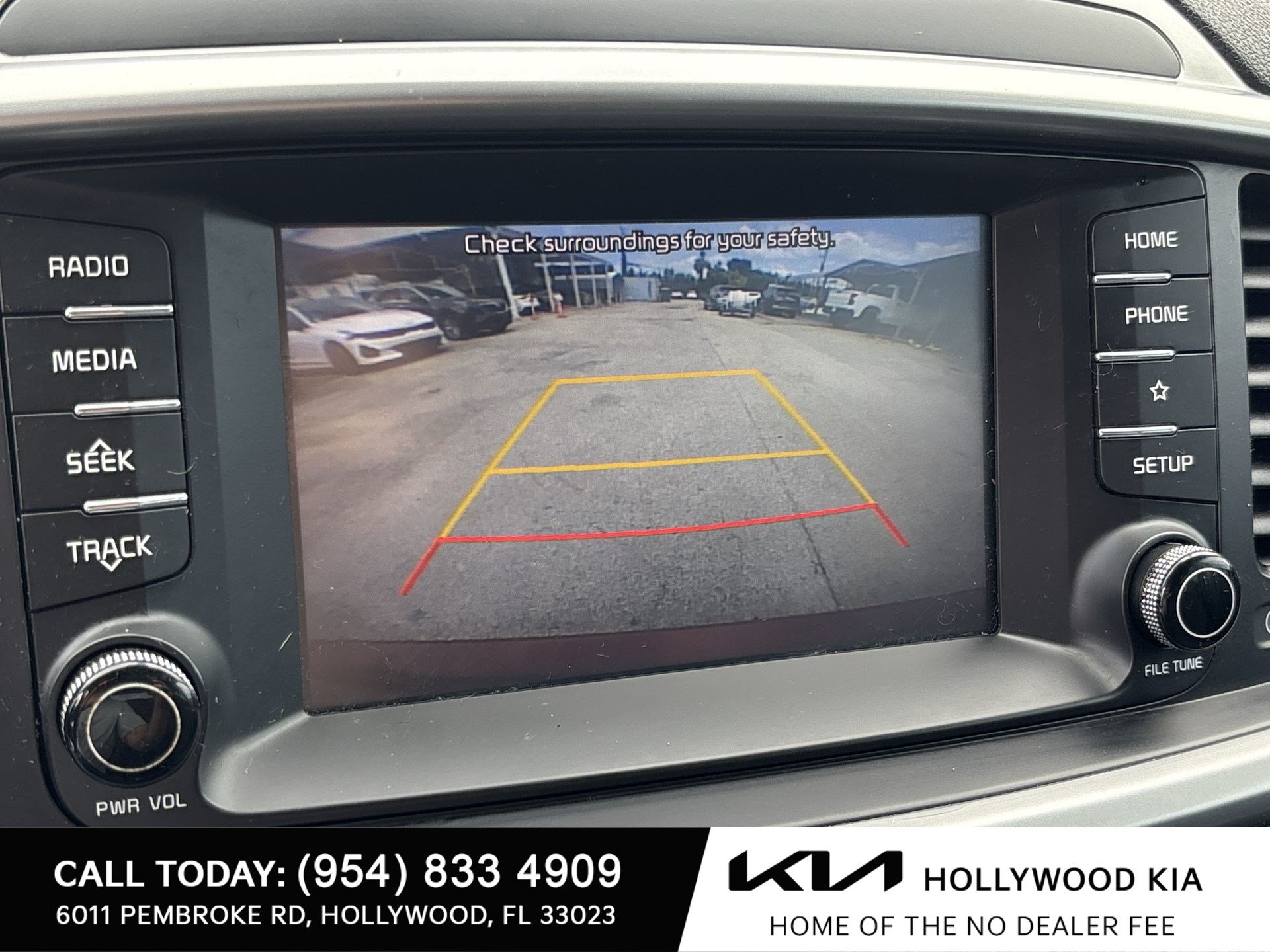 Used 2019 Kia Sorento FWD image 21