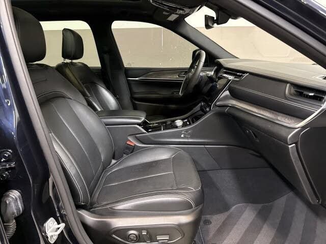 Used 2023 Jeep Grand Cherokee L Overland AWD/4WD image 53