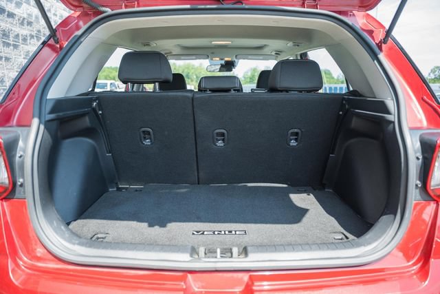 Used 2024 Hyundai Venue SEL FWD image 10
