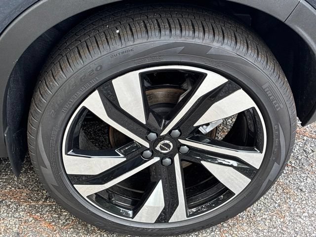 New 2026 Volvo XC40 B5 Ultra w/ Climate Package AWD/4WD image 12