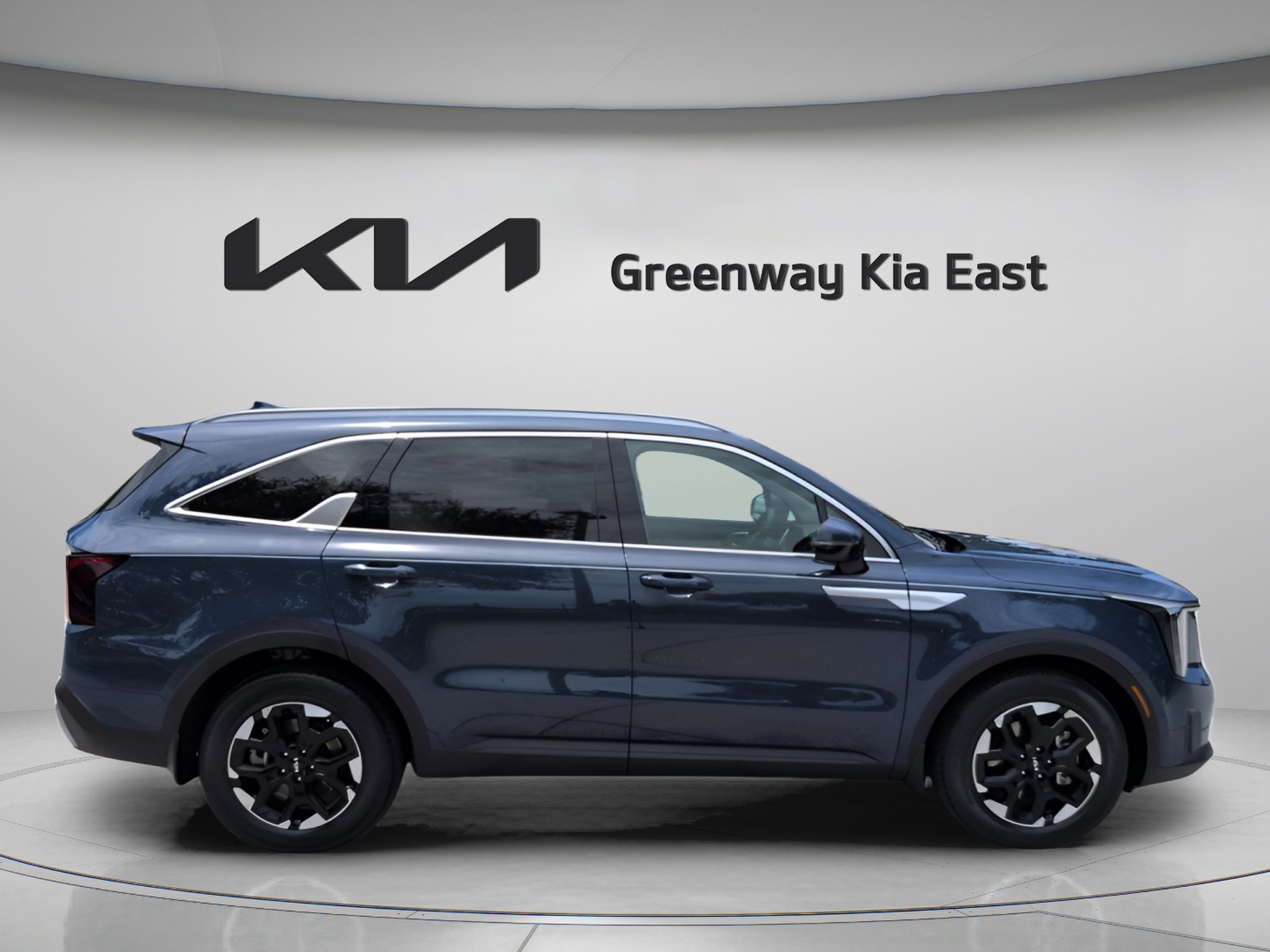 Certified 2025 Kia Sorento S w/ Panoramic Sunroof Package FWD image 5